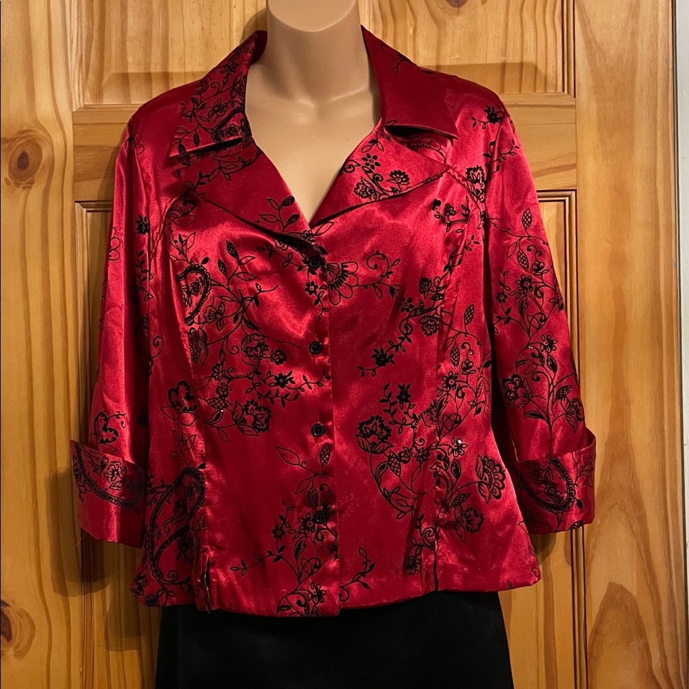 Dress barn Elegant Red Floral Women's Top